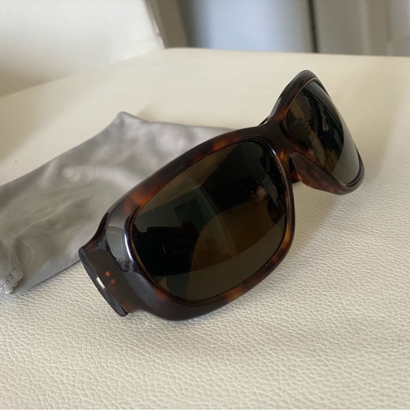 Dragon Pinup - Picture 2 of 2